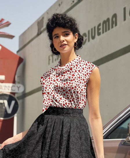 Retrolicious Hearts Bow Top in S - Heart Bow Shirt