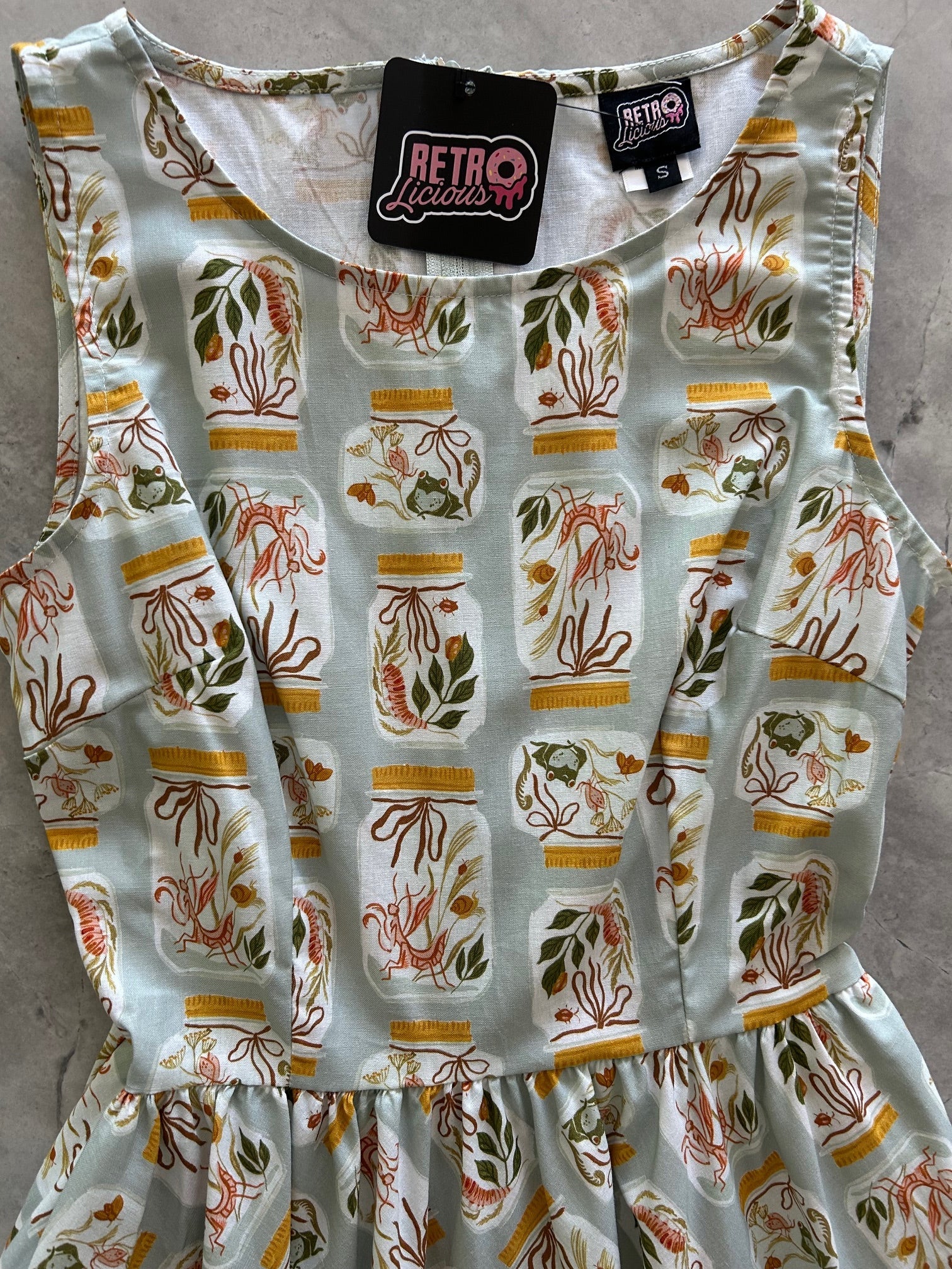 Retrolicious Jars Vintage Dress in 1X view 6 - Vintage Dresser Jars