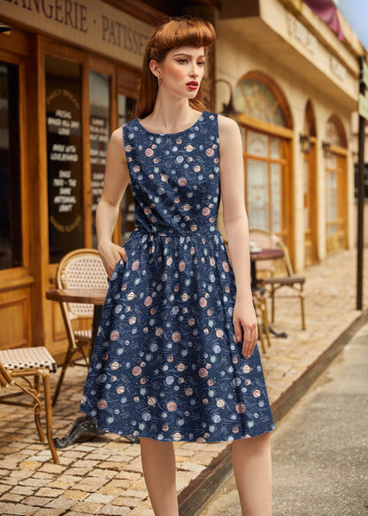 Retrolicious Planets Vintage Dress in L view 3 - Planet Vintage Dress