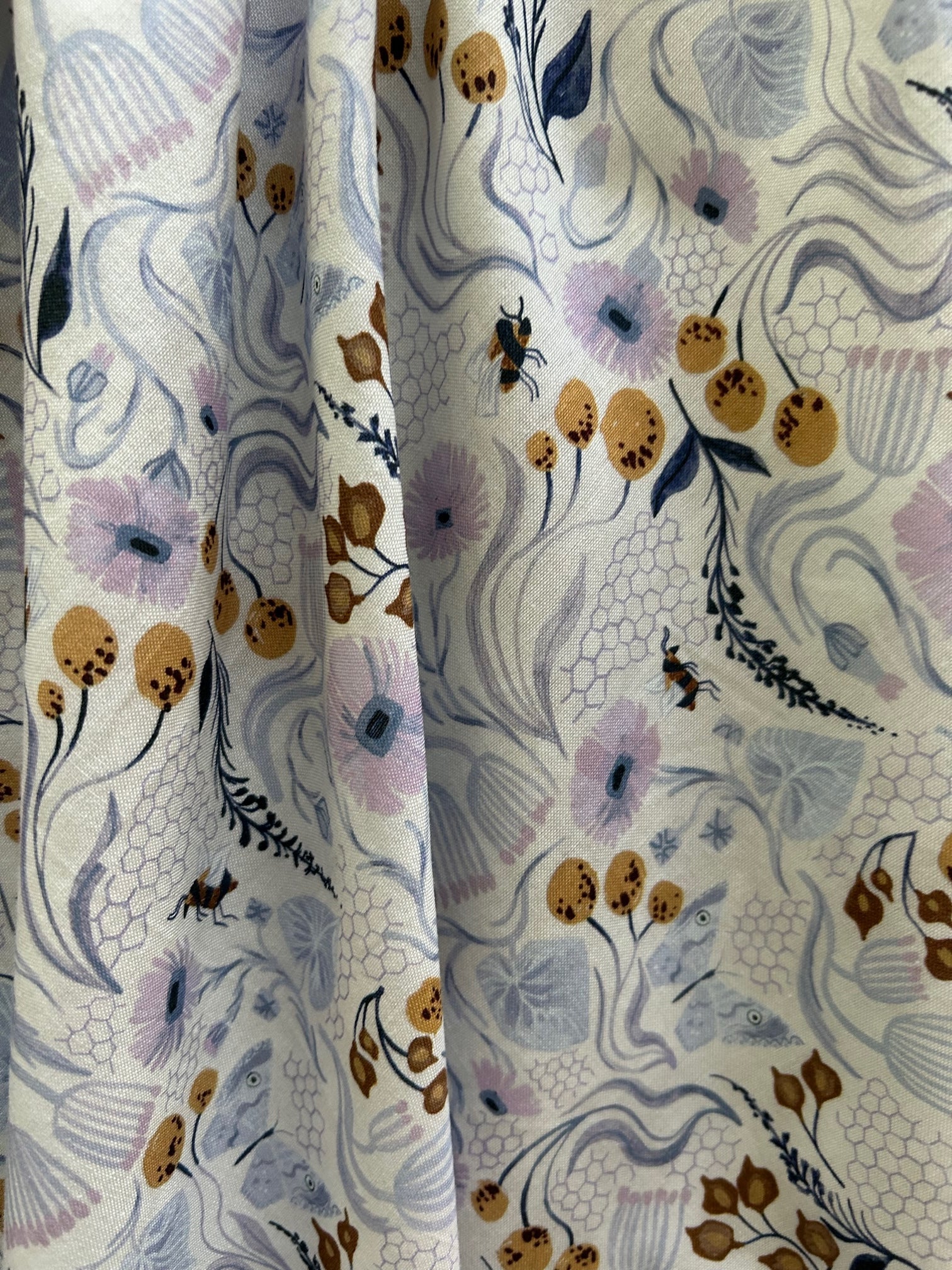 Retrolicious Pollinators Vintage Dress in S view 2 - Pol Dress