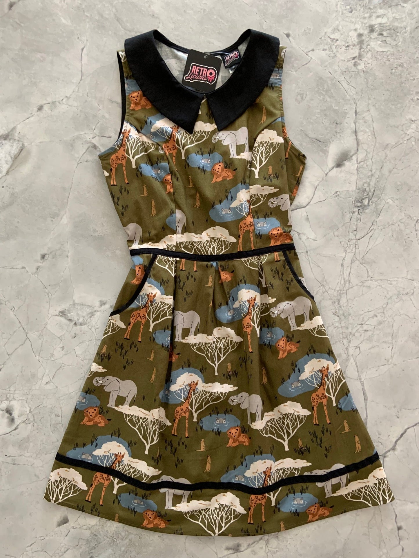 Retrolicious Safari Collared Dress in 1X view 5 - Safari Collar Dress