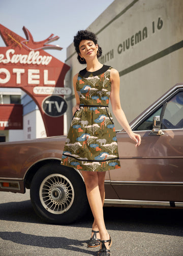 Retrolicious Safari Collared Dress in S - Safari Collar Dress
