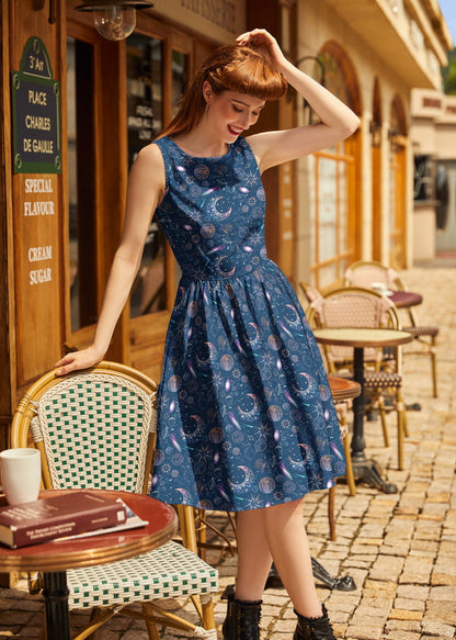 Retrolicious Space Vintage Dress in M view 3 - Space Vintage Boutique