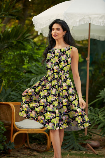 Retrolicious Wine Vintage Dress in XS