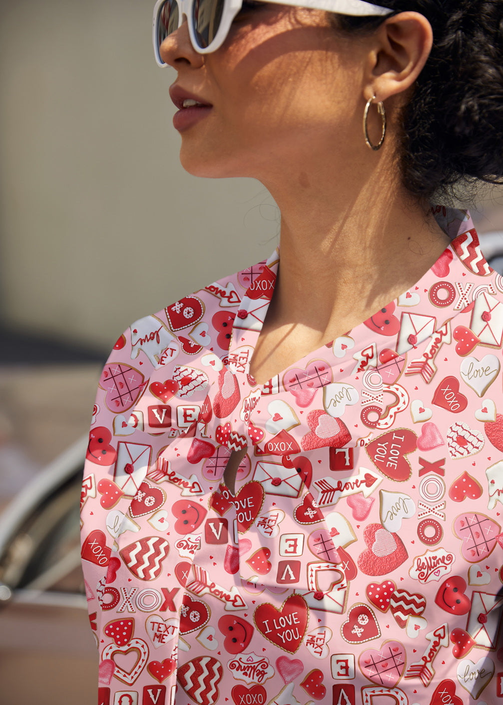 Retrolicious Xoxo Bow Top in 1X view 6