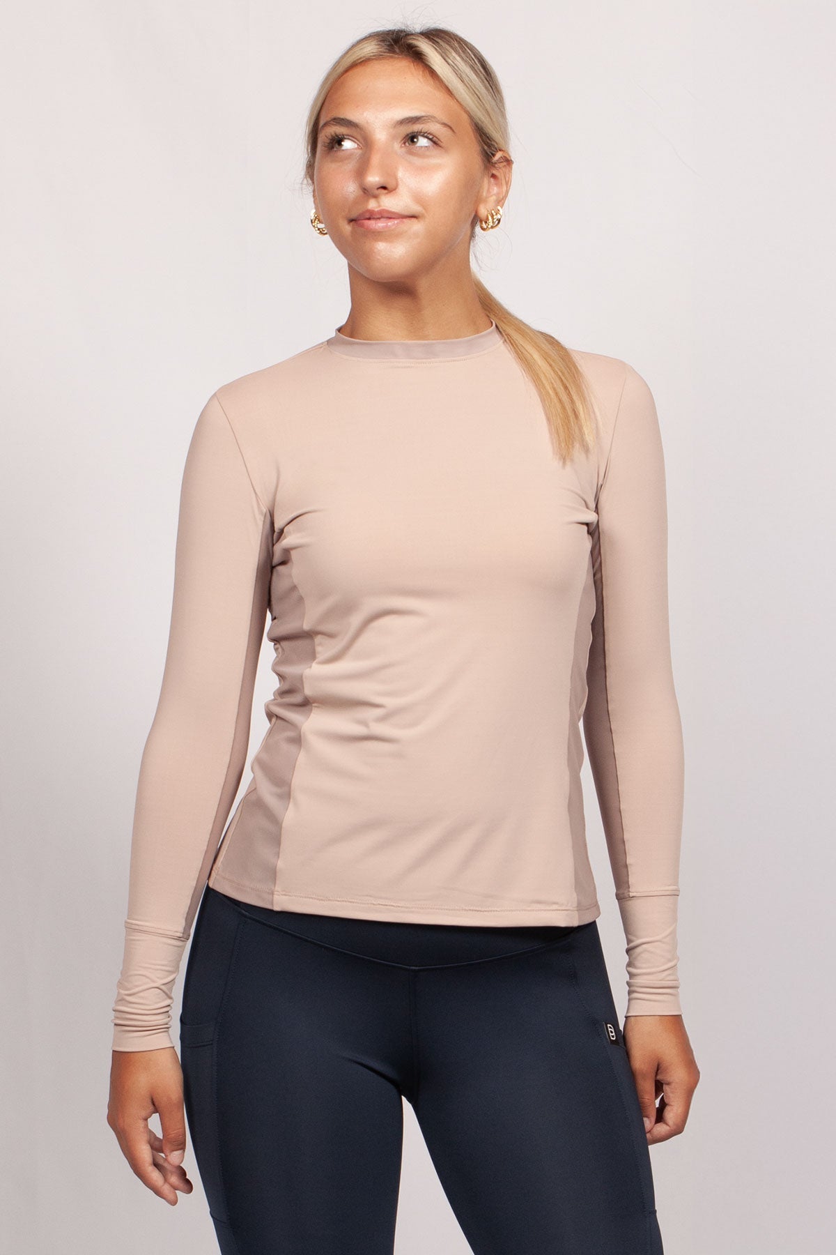 Riley Technical Top in Moss view 10