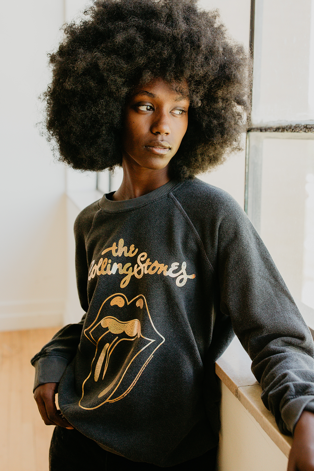 Rolling Stones Sticky Fingers Sweatshirt M view 3 (top) - rolling stones sweatshirt women, rolling ston - shop at us.meeeshop