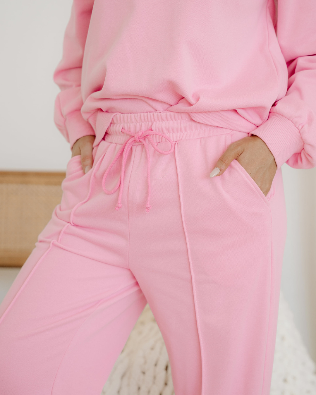 samara polo collar Samara Polo Collar V Neck Pullover and Drawstring Sweatpants Set view 5 (bottom) - shop at us.meeeshop