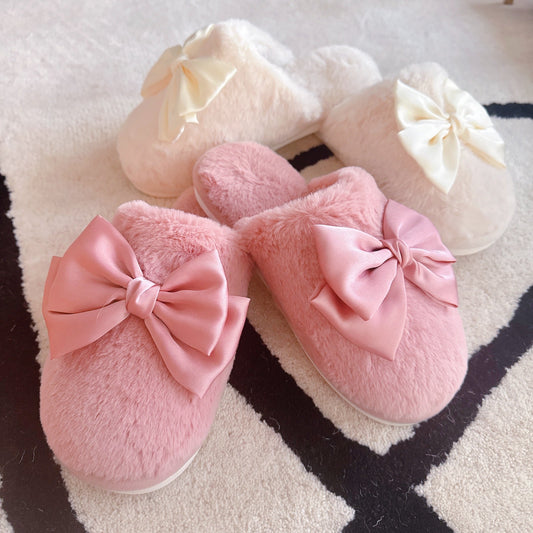 Satin Shine Fur Cozy Lounge Slippers in Cream (piece)