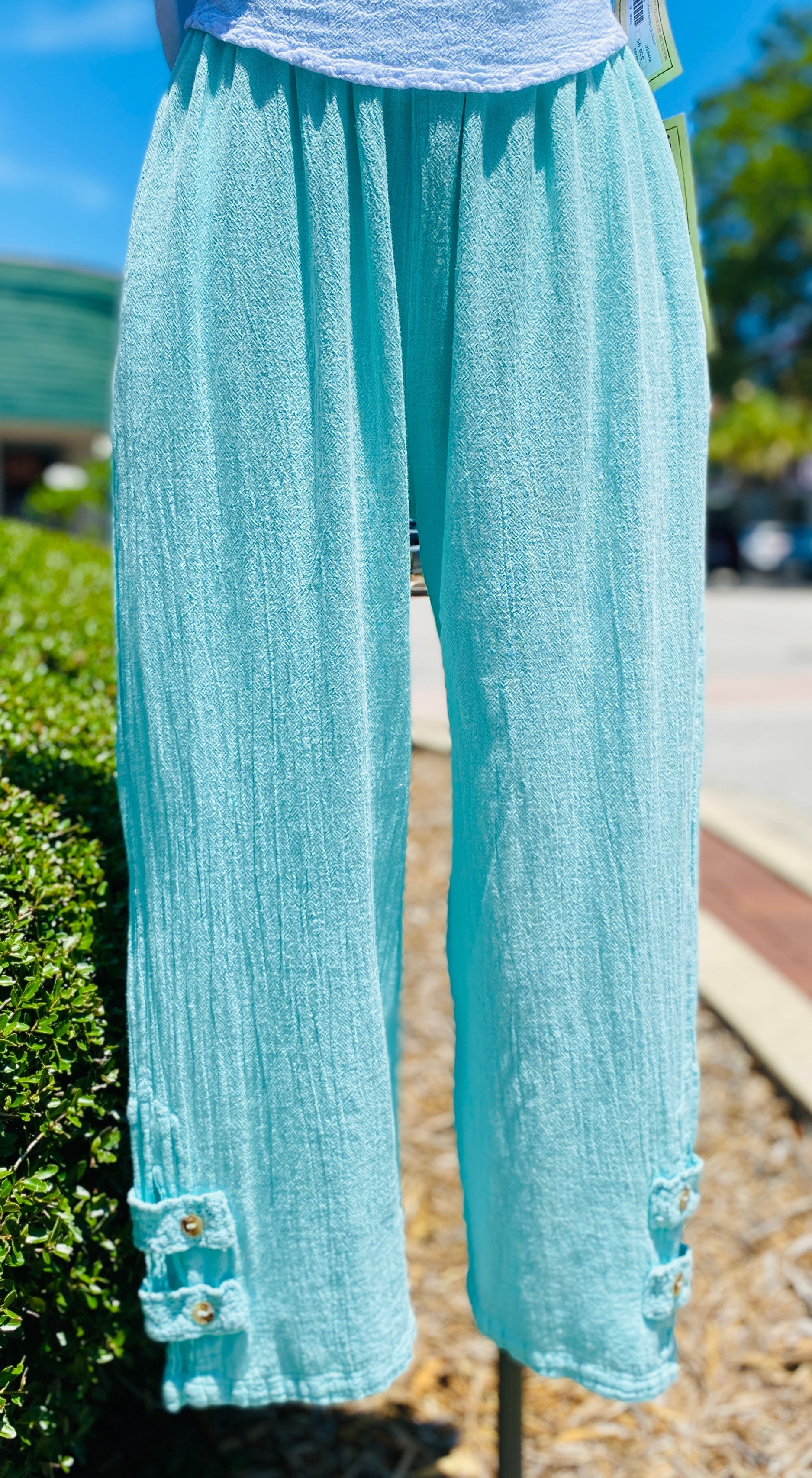 Serena Pant 100% Cotton Gauze Floods with Pockets! in Black/ Size 4 view 5 - Floods Pockets (bottom)