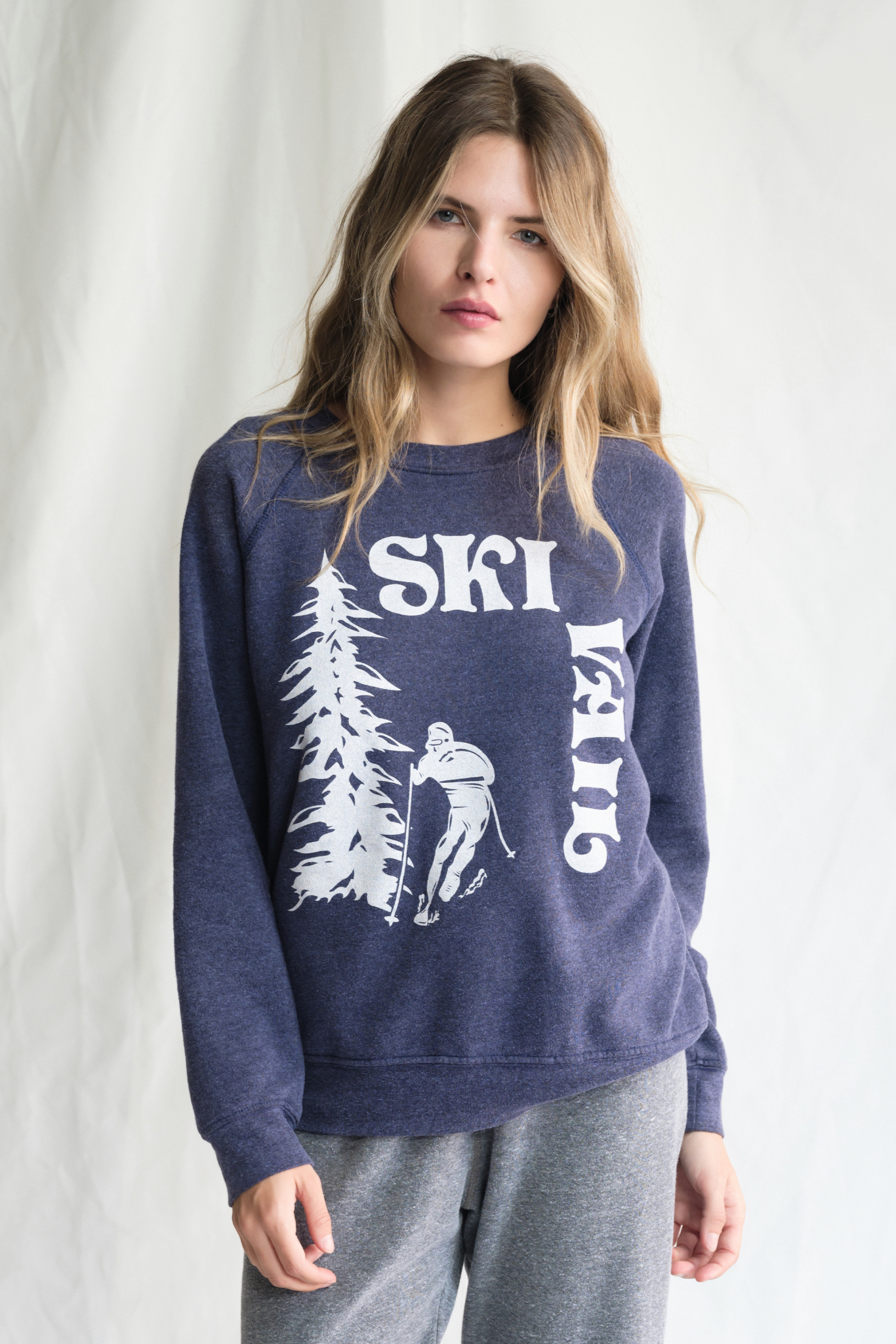 Ski Vail Fleece Sweatshirt XS (top) - ski vail sweatshirt abercrombie, ski vail sweater, ski vail color - shop at us.meeeshop