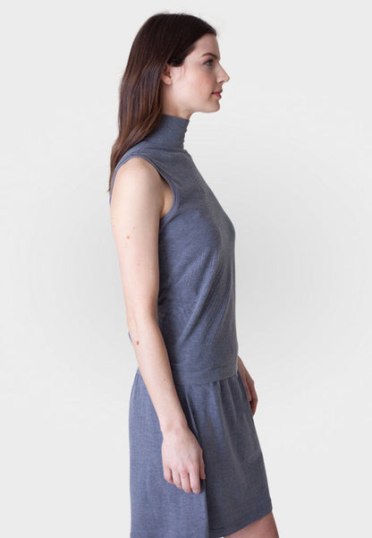 Sleeveless Turtleneck Shirt in XS view 6 - Sleeveless Turtleneck Shirt Women'S (top)