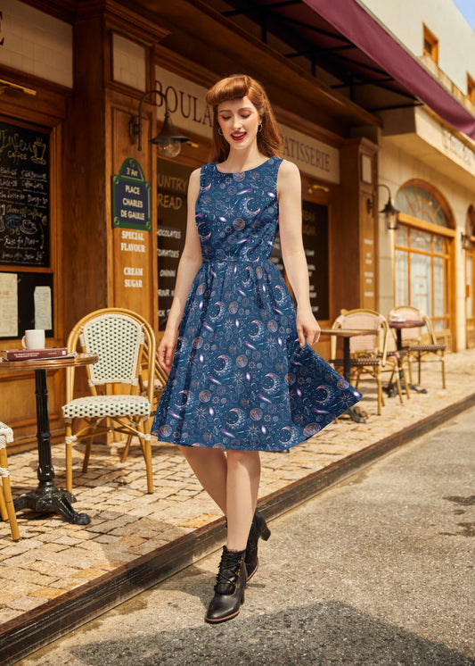 Space Vintage Dress in XS