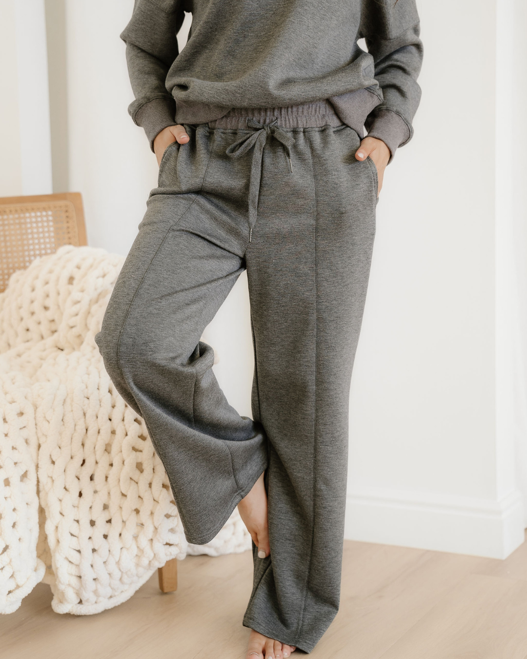 Sylvie Collared V Neck Pullover Sweatshirt Sweatpants Set view 7 - Set Pullover (top)