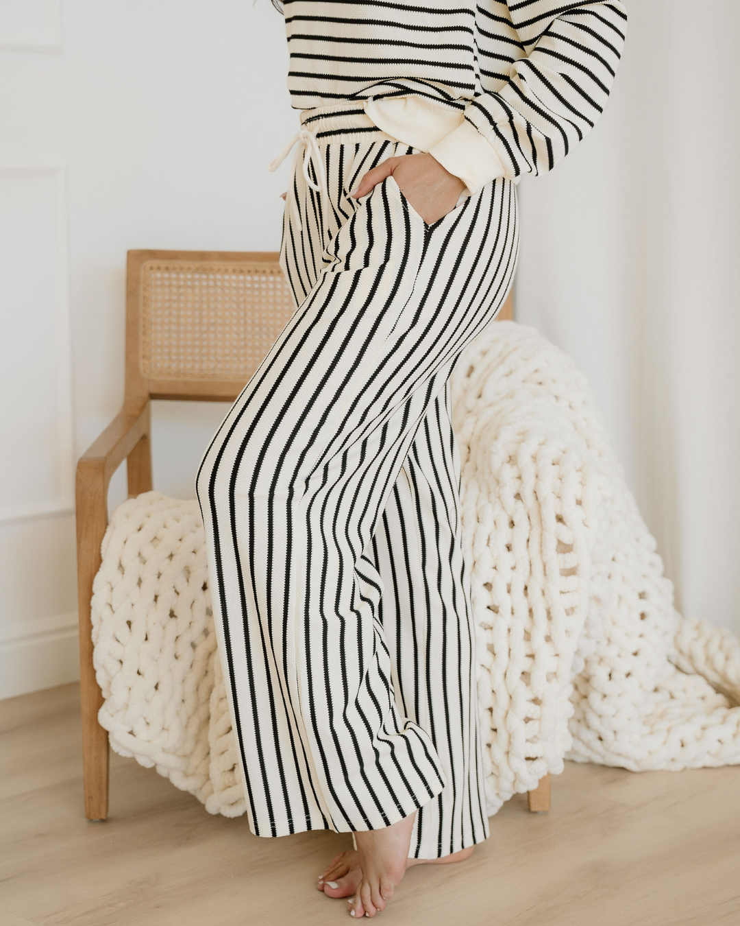 talia stripe ruffle Talia Stripe Ruffle Trim Drop Shoulder Top Drawstring Loose Pant Set view 9 (top) - shop at us.meeeshop