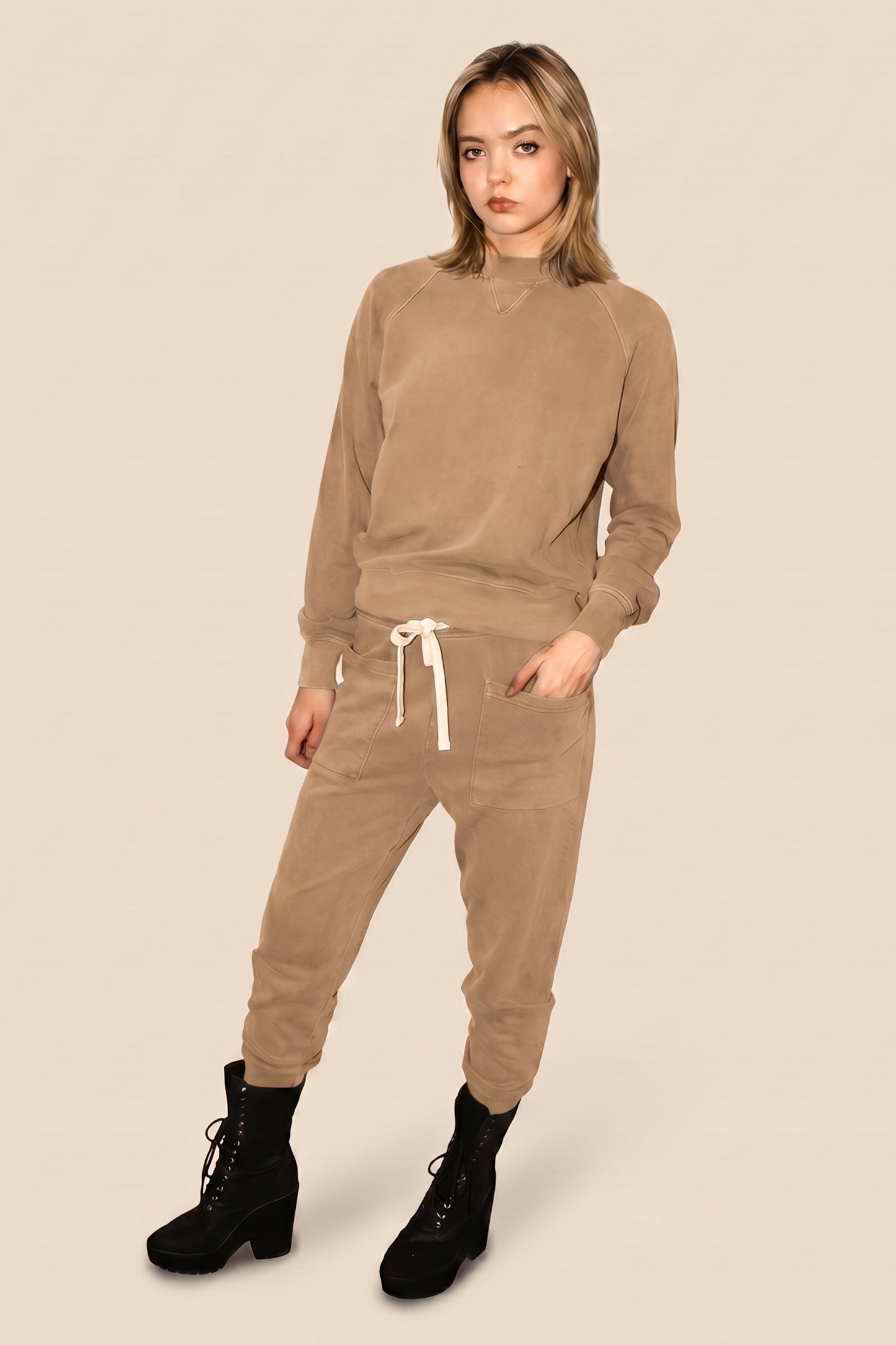 The Birdie Joggers - Camel in XS - Joggers Camel (bottom)