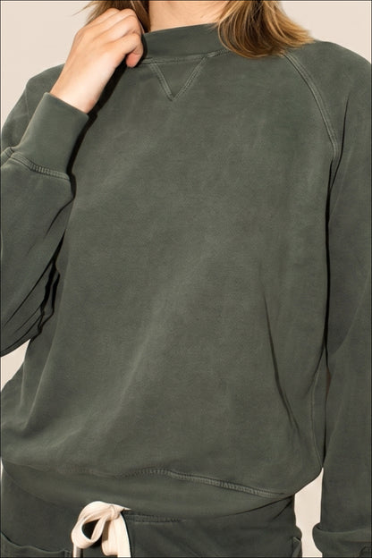 The Birdie Pullover - Olive in S view 2 (top)