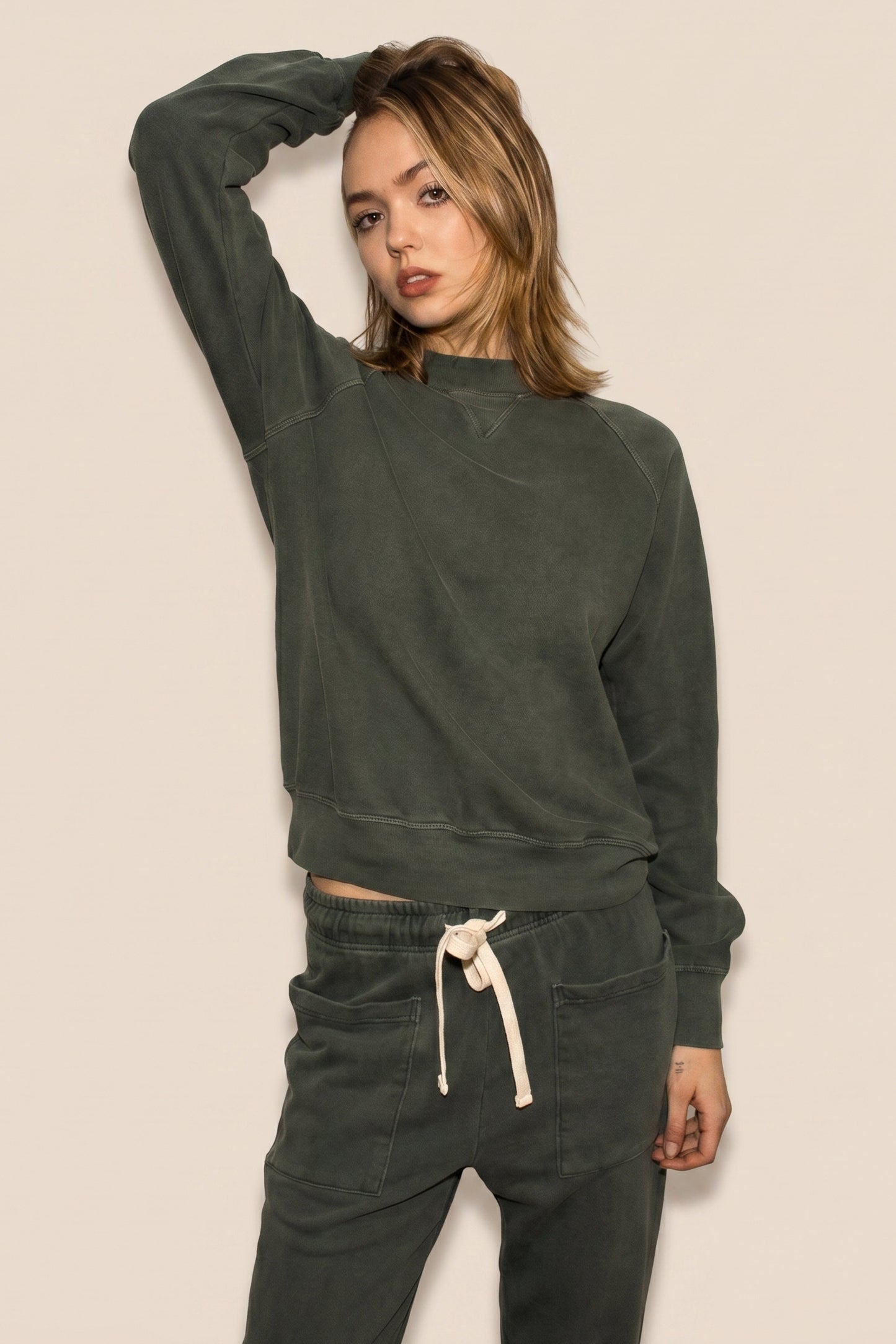 The Birdie Pullover - Olive in XS (top)