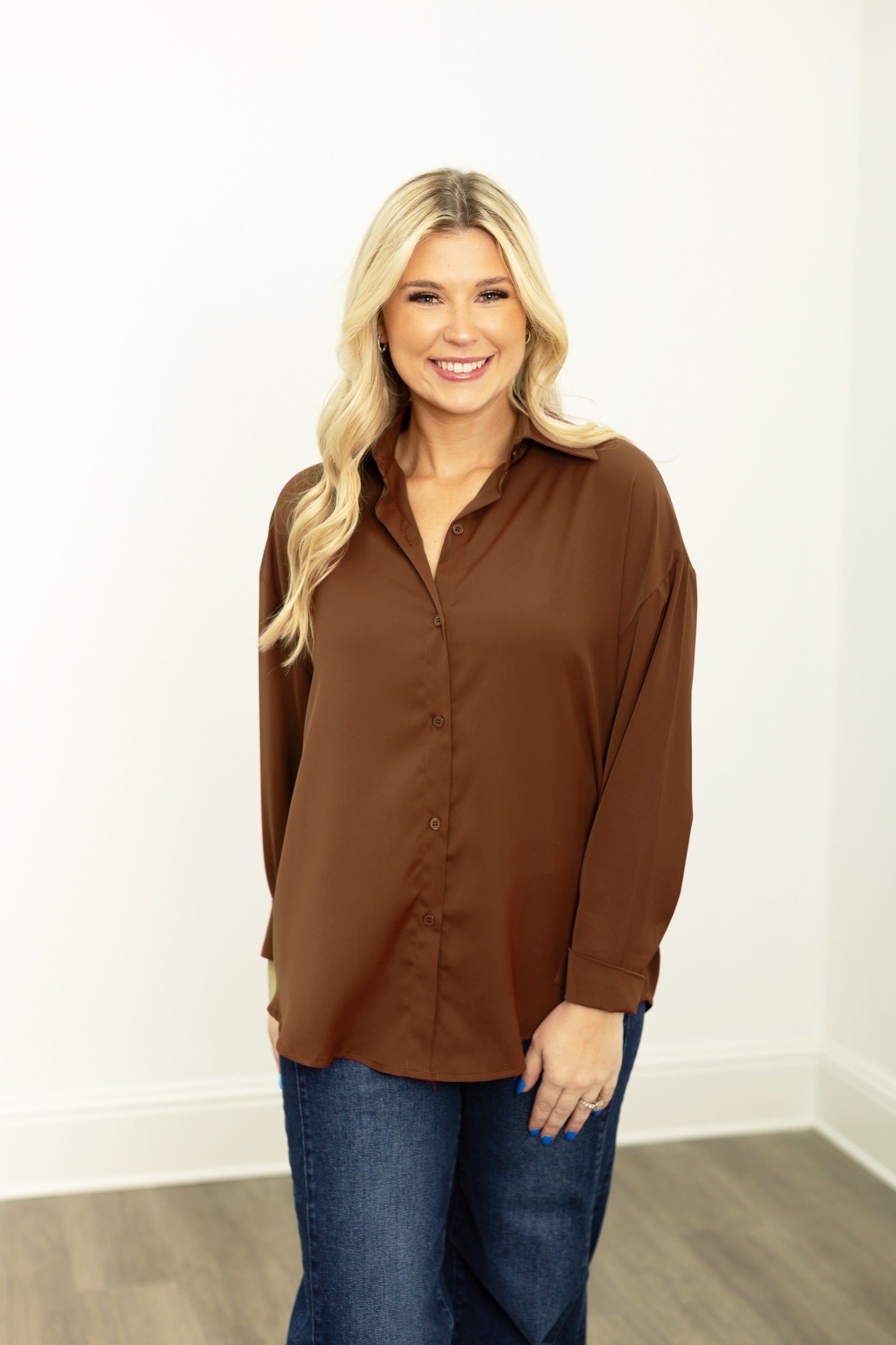 The Kathryn Button-up, Brown in Brown view 4 - Button Brown (top)