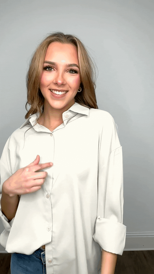 The Kathryn Button-up, Grey in Grey view 2 - Button Grey (top)