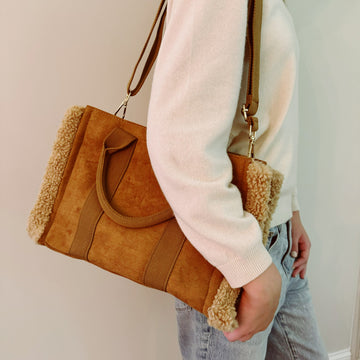 The Tote Crossbody Bag with Handles in Creamy Caramel - Crossbody Bag Toteme