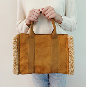 The Tote Crossbody Bag with Handles in Teddy Brown view 2 - Crossbody Bag Toteme