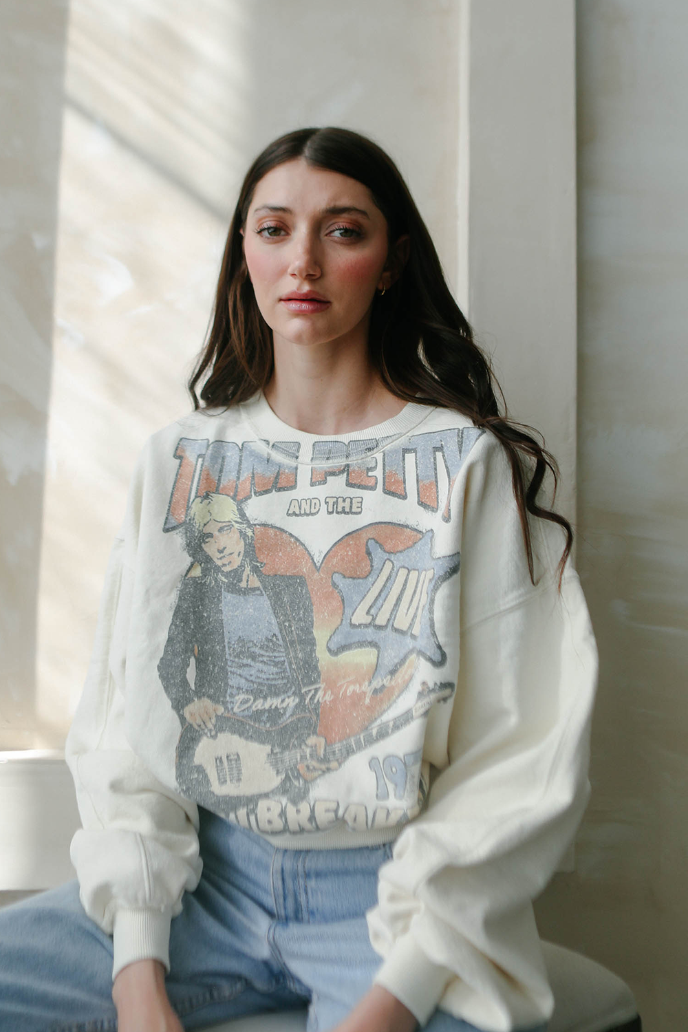 Tom Petty and the Heartbreakers 1979 Sweatshirt in M view 3 - Tom Petty Sweatshirt Wildflowers (top)