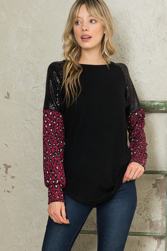 Trans Sequin Contrast Sweater Knit in S - Fall Wardrobe Essential - Knit Sweater (top)