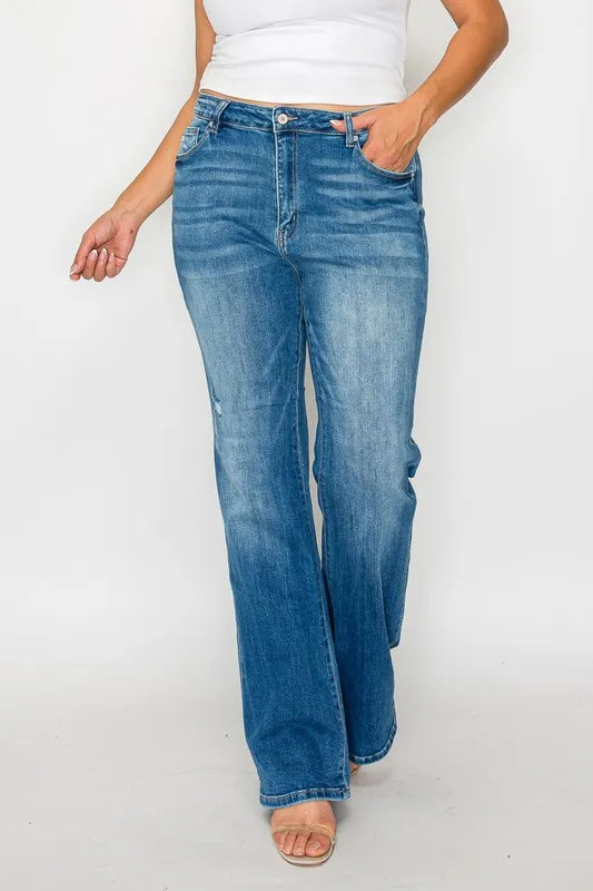 Trendsi Bytos Full Size Distressed High Rise Jeans with Pockets in Medium view 10 - High-Waisted - But Jeans (bottom)