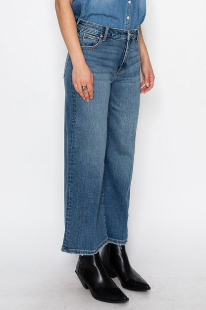 Ultra High Rise Crop Wide Jeans in 7 (27) view 4 - High-Waisted - Ultra High Jeans Women (bottom)