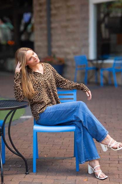V-neck Collared Pullover, Leopard in Leopard view 3 - Leopard Collared Sweater (top)