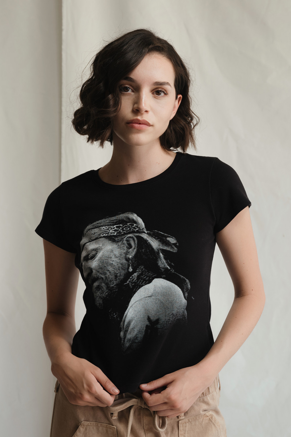 Willie Nelson Just Breathe Baby Tee in XS - Willie Nelson Tee Shirt (top)