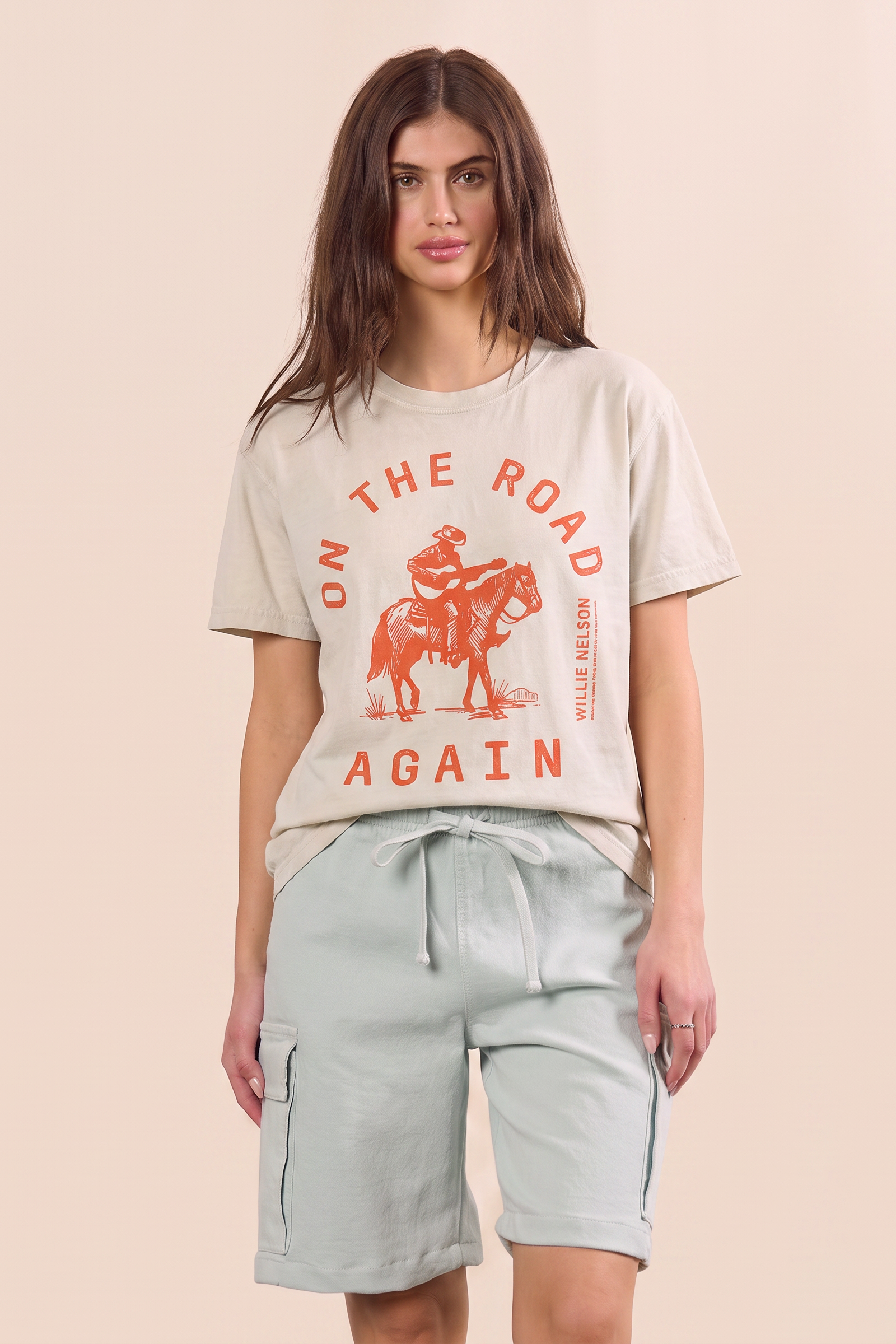 Willie Nelson on the Road Raglan in XS - Willie Nelson 1950S (piece)