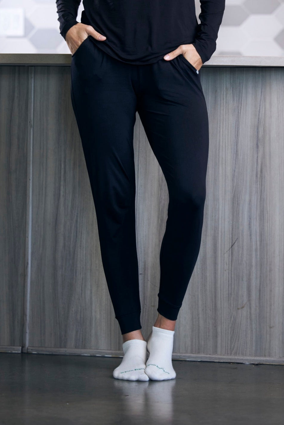 Women's Bamboo Lounge Jogger Pants in Medium view 4 - Women'S Bamboo Pants Jeans (bottom)