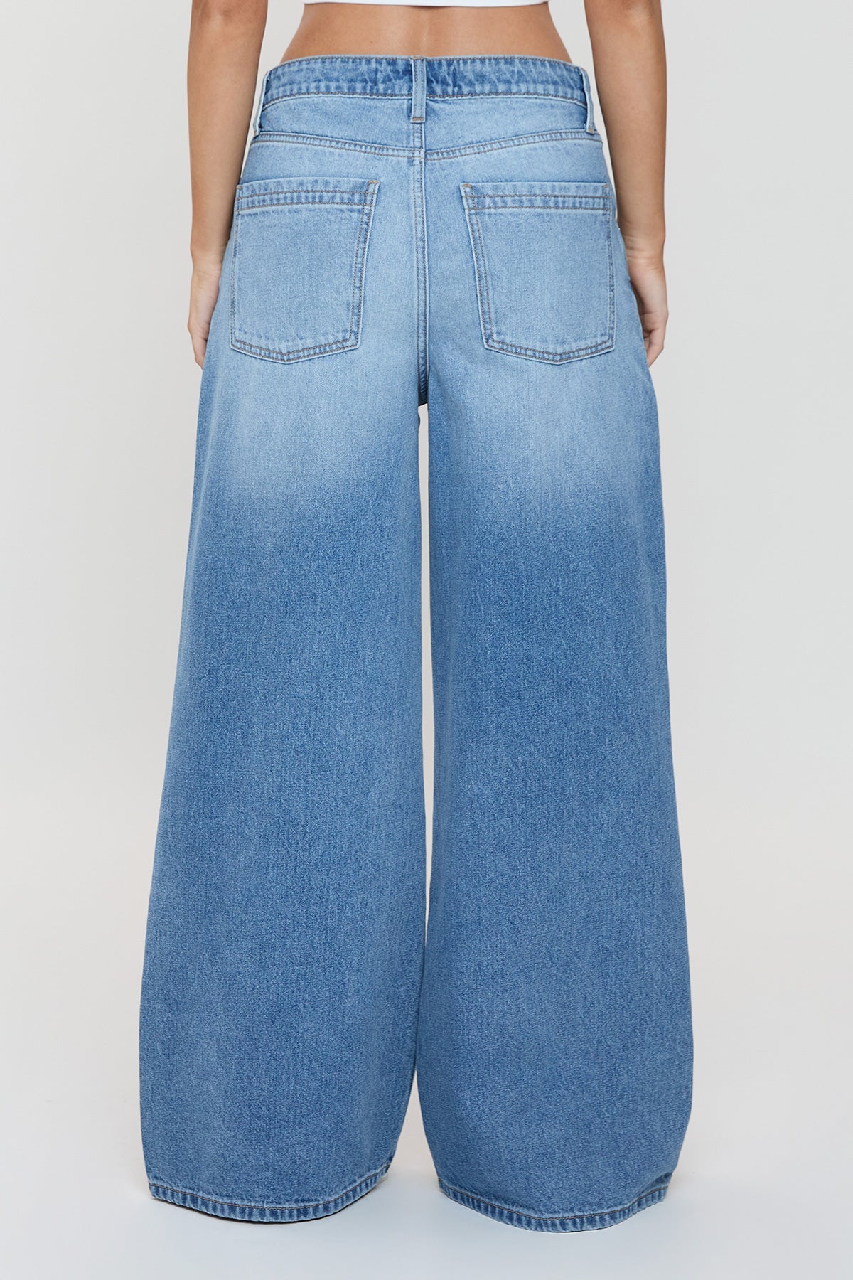 Women's Billie Baggy Wide Leg Jeans in M Medium Blue view 5 - Women'S Billie Jeans (bottom)