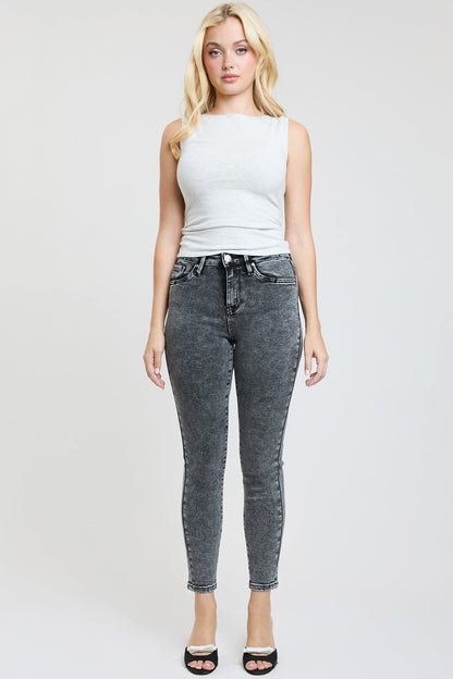 Women's Essential Skinny Jeans in W Black view 16 - Women'S Essential Jeans (bottom)