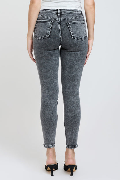 Women's Essential Skinny Jeans in W Black view 19 - Women'S Essential Jeans (bottom)