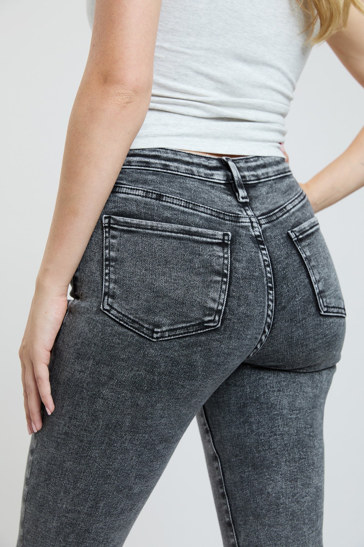 Women's Essential Skinny Jeans view 23 - Women'S Essential Jeans (bottom)