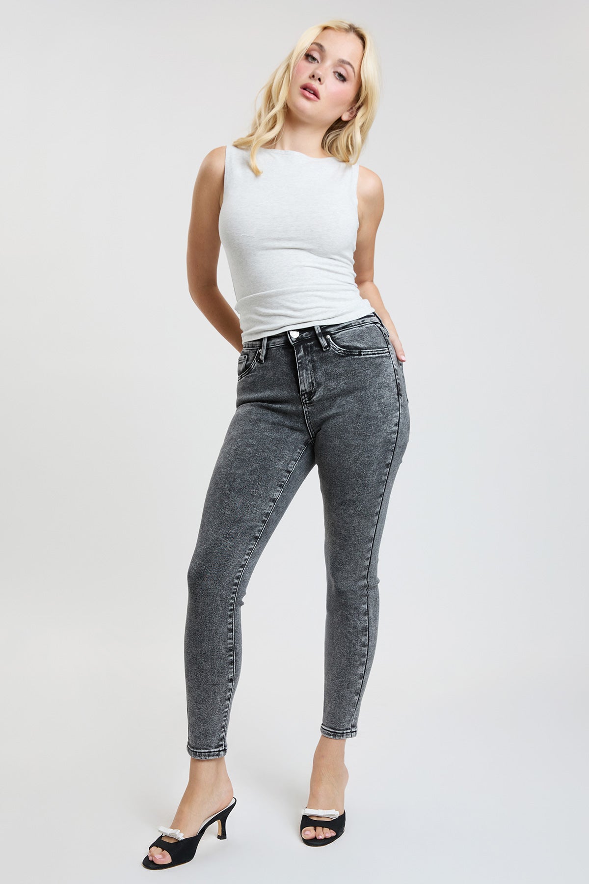 Women's Essential Skinny Jeans view 24 - Women'S Essential Jeans (bottom)