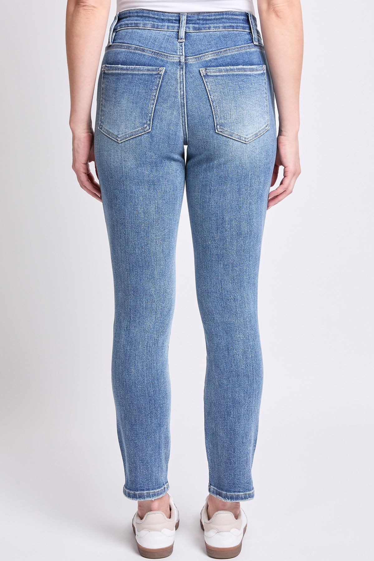 Women's Everyday Skinny Jean in T Tinted Blue view 17 - Women'S Everyday Jeans (bottom)