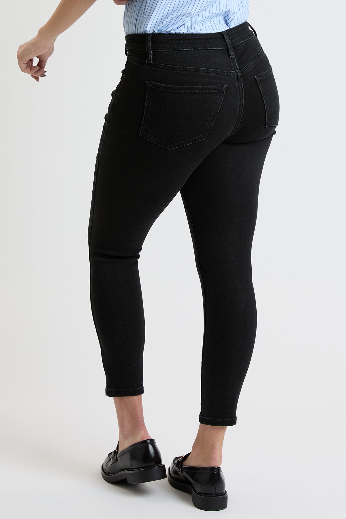 Women's Everyday Skinny Jean in W Black view 21 - Women'S Everyday Jeans (bottom)