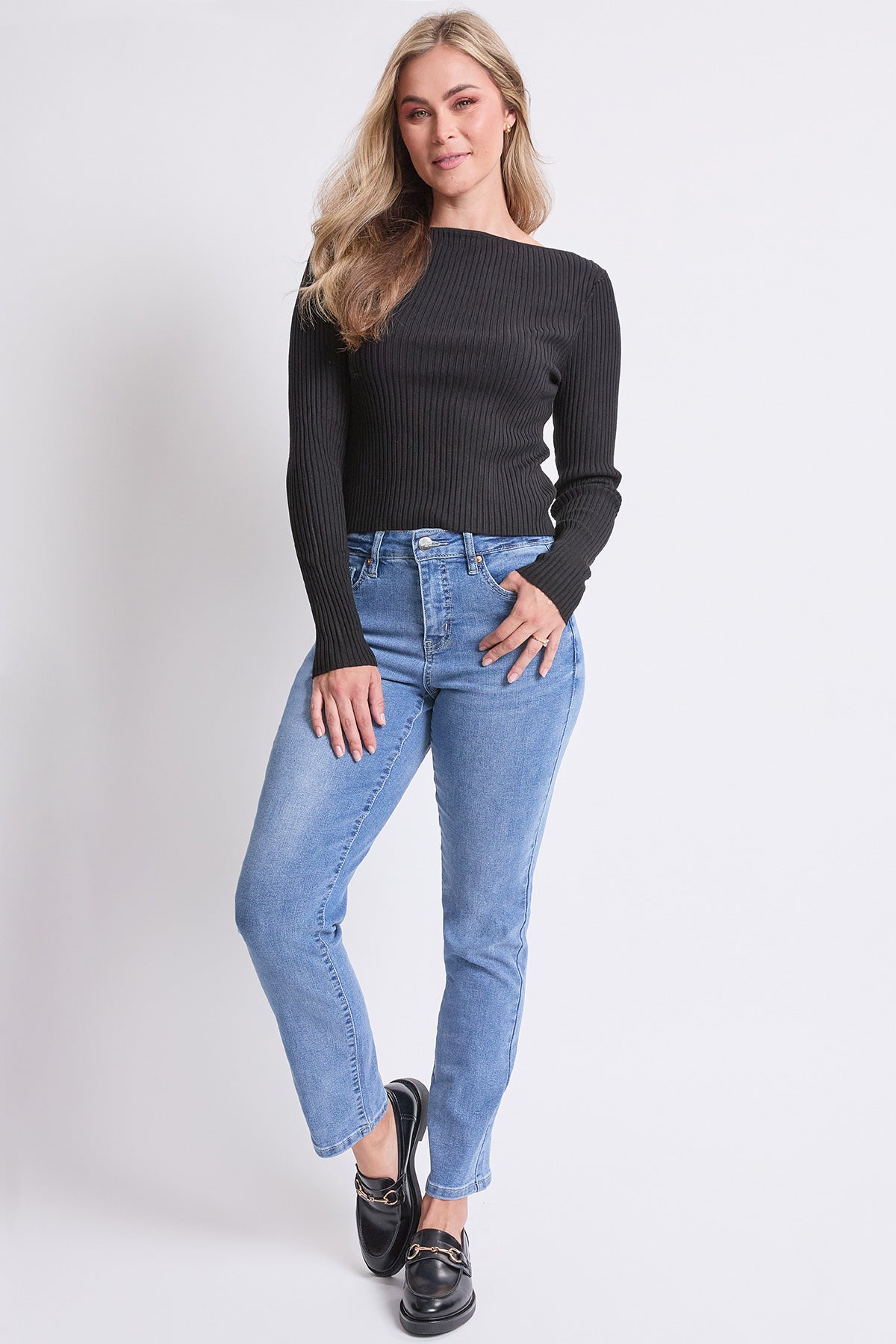 Women's High Rise Basic 5 Pocket Straight Jeans in M Medium Blue view 6 - High-Waisted - Women High Jeans (bottom)