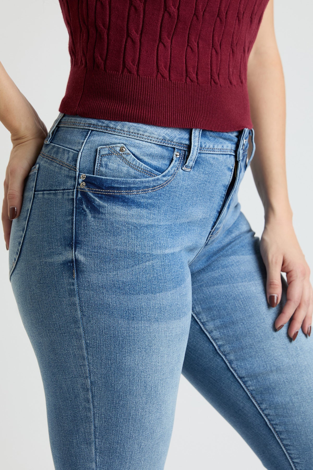 Women's High Rise Curve Confidence Skinny Jeans in L Light Blue view 18 - High-Waisted - Women High Jeans (bottom)