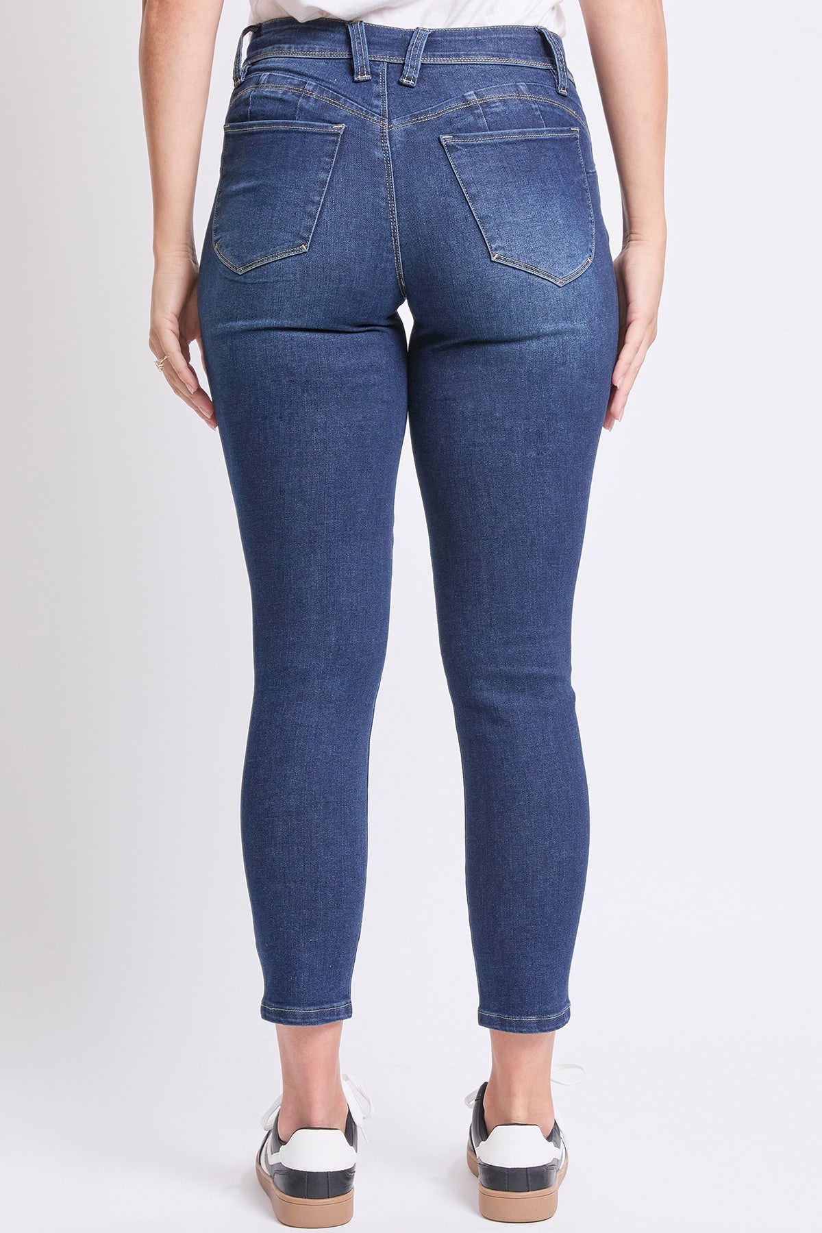Women's High Rise Curve Confidence Skinny Jeans in D Dark Blue view 5 - High-Waisted - Women High Jeans (bottom)