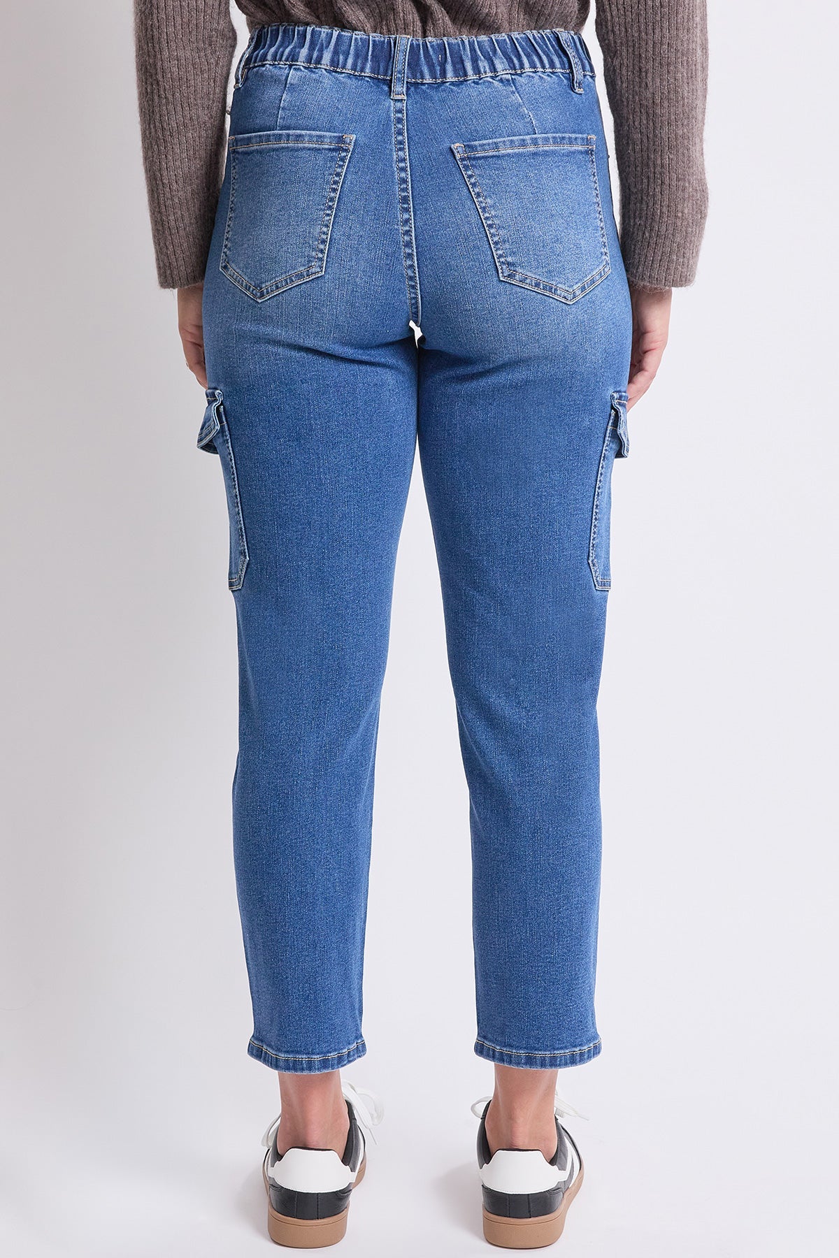 Women's High Rise Slim Straight Cargo Jeans in L Light Blue view 5 - High-Waisted - Women High Jeans (bottom)