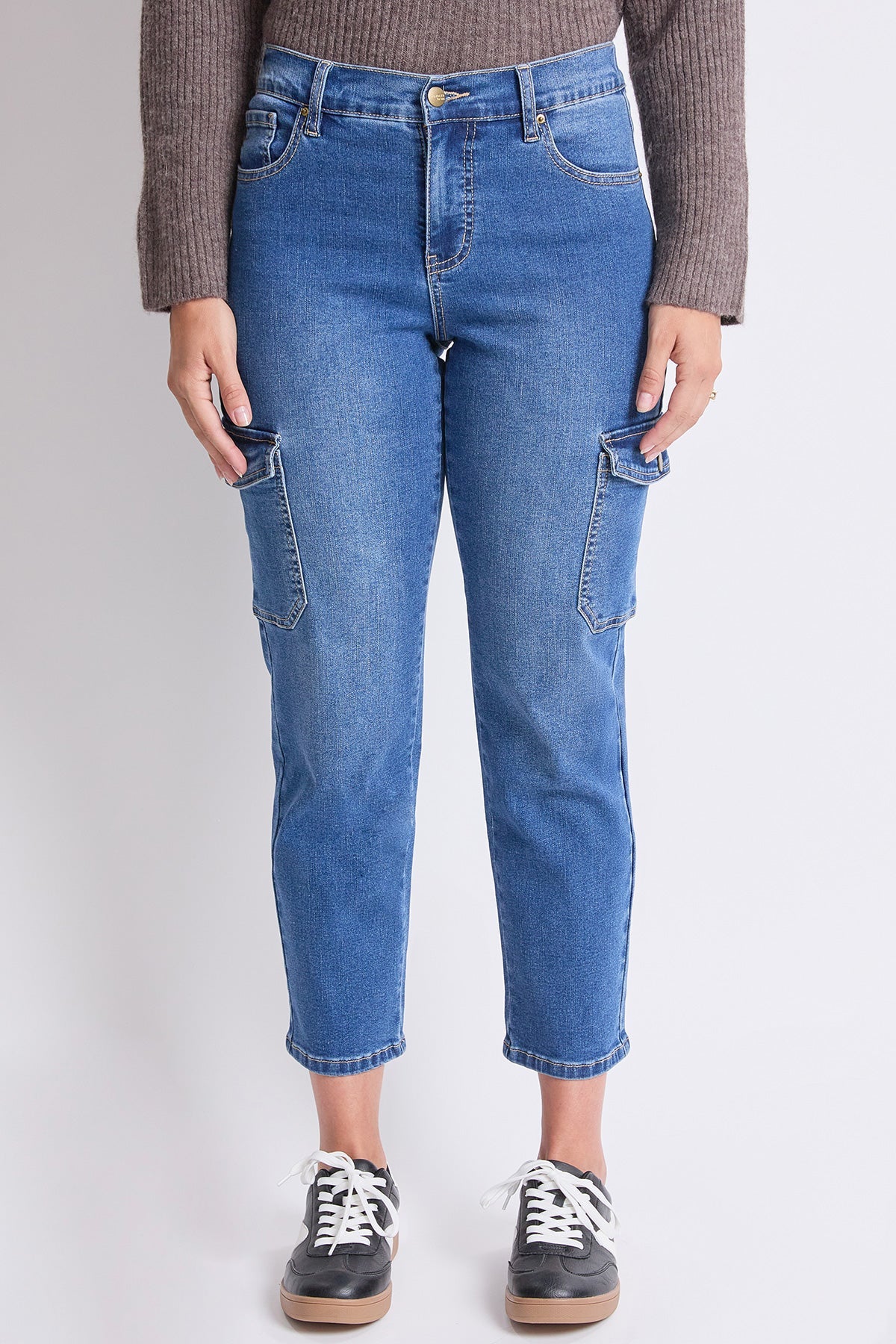 Women's High Rise Slim Straight Cargo Jeans in M Medium Blue view 2 - High-Waisted - Women High Jeans (bottom)