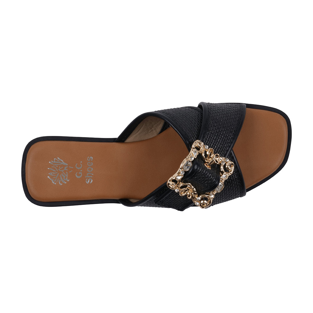 Women's Ivy Black Woven Flat Sandals Black view 2 (shoe) - women's ivy sandals universal thread, women' - shop at us.meeeshop