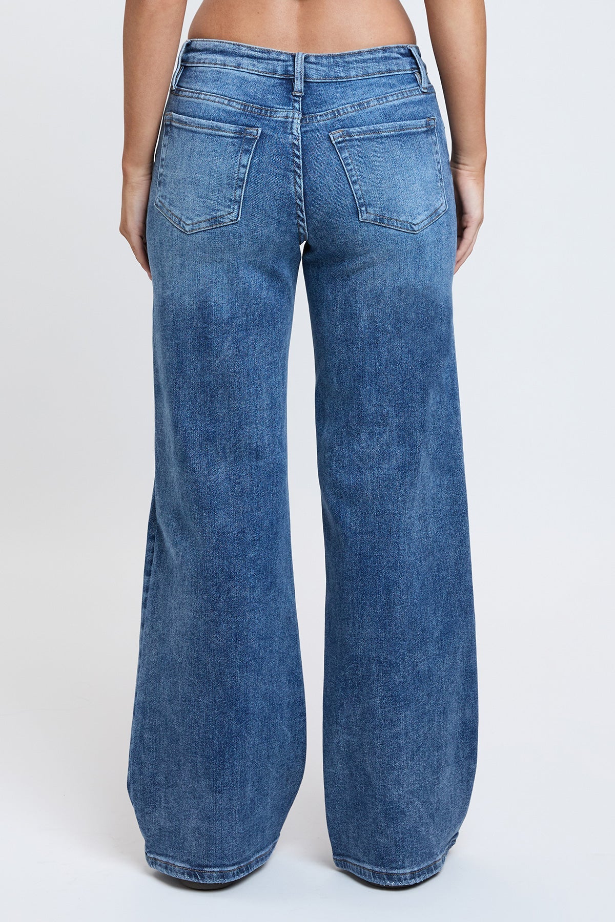 Women's Luxe Bella Wide Leg Jeans in M Medium Blue view 11 - Women'S Luxe Jeans (bottom)
