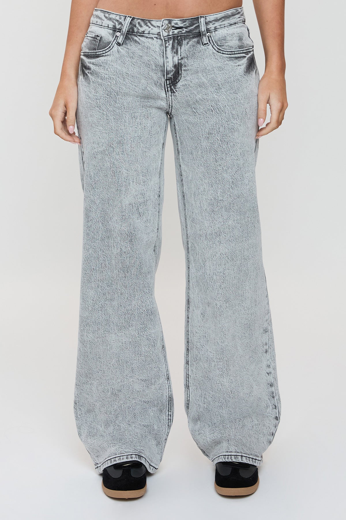 Women's Luxe Britney Wide Leg Jeans in X Gray view 9 - Women'S Luxe Jeans (bottom)