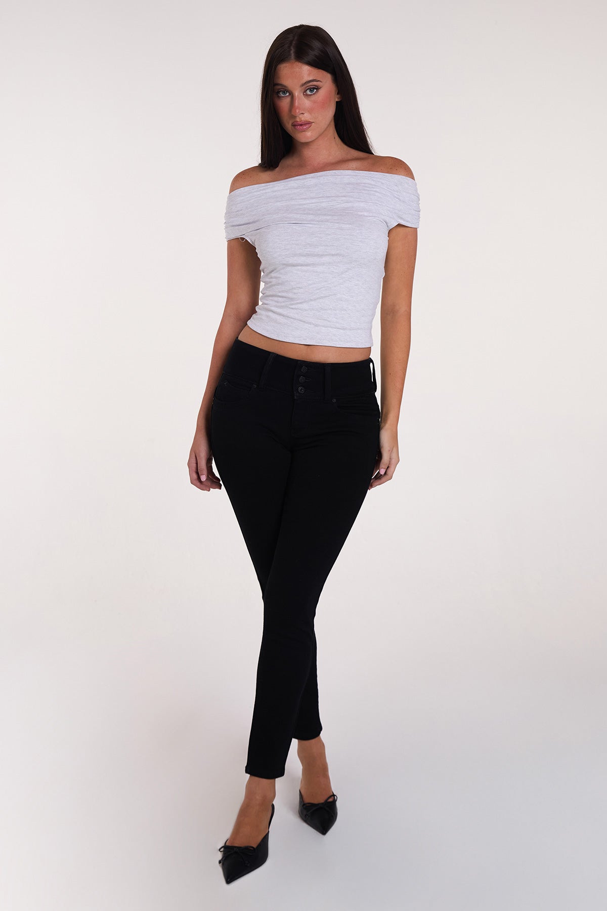 Women's Luxe Mid Rise 3-button Wannabettabutt Skinny Jeans in W Black view 12 - Women'S Luxe Jeans (bottom)